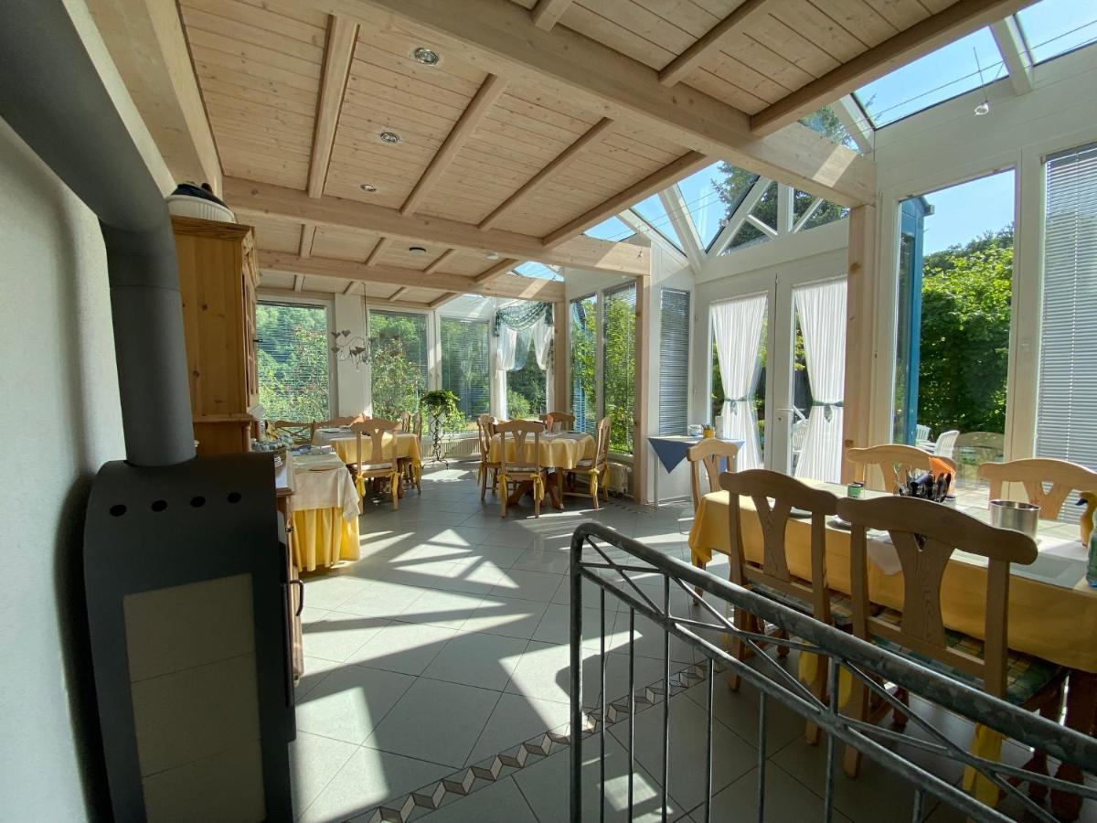 Pension-Ferienwohnung Liesbachtal Direkt Am Waldrand Bayerische Rhoen Schönau an der Brend Exterior foto